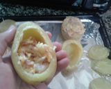 Foto del paso 3 de la receta: Patatas rellenas con gambas, jamón serrano y queso