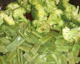 Foto del paso 1 de la receta: Lomo de cerdo adobado al horno con verduras salteadas