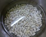 Foto del paso 1 de la receta: Pochas de mi abuela con verduritas