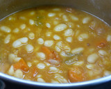 Foto del paso 3 de la receta: Pochas de mi abuela con verduritas