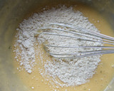 Foto del paso 2 de la receta: Mantecadas de lima