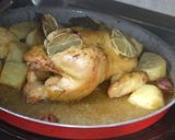 Foto del paso 3 de la receta: Pollito tomatero al horno con ajo y lima