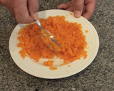 Foto del paso 2 de la receta: Bolitas de coco rallado y zanahoria