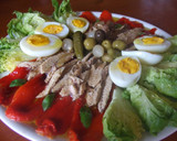 Foto del paso 3 de la receta: Ensalada de cogollos y pimientos asados con lomitos de caballa