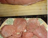 Foto del paso 1 de la receta: Solomillo de cerdo en costra de jamón y chutney de higos