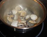 Foto del paso 2 de la receta: Crema de espinacas con almejas