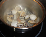 Foto del paso 2 de la receta: Crema de espinacas con almejas