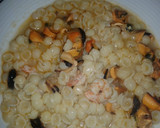 Foto del paso 3 de la receta: Sopa de gambitas y mejillones