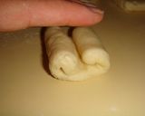 Foto del paso 6 de la receta: Cuernitos de grasa