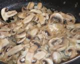 Foto del paso 6 de la receta: Pechugas de pollo con champiñones al aroma de pimentón