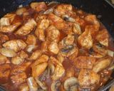 Foto del paso 8 de la receta: Pechugas de pollo con champiñones al aroma de pimentón