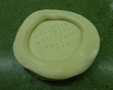 Foto del paso 5 de la receta: Hojaldre con natillas y peras en almibar