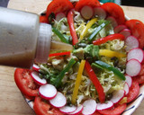 Foto del paso 7 de la receta: Ensalada rápida con vinagreta de hierbas secas