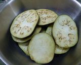Foto del paso 1 de la receta: Milhojas de berenjena y variado de setas