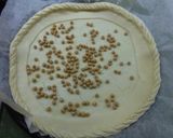 Foto del paso 6 de la receta: Tarta de hojaldre con natillas de chocolate e higos