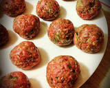 Foto del paso 3 de la receta: Spaghetti con salsa de tomate y albóndigas