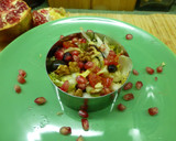 Foto del paso 2 de la receta: Ensalada de otoño con nueces, pasas y granada