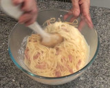 Foto del paso 8 de la receta: Espaguetis a la carbonara de carmen