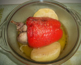 Foto del paso 3 de la receta: Codorniz escondida en pimiento rojo al horno