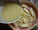 Foto del paso 5 de la receta: Tarta de paleta y queso con crema de cebolla