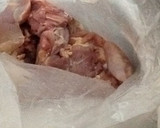 Foto del paso 1 de la receta: Muslos de pollo deshuesado al horno