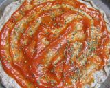 Foto del paso 3 de la receta: Pizza integral de quesos al romero