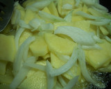 Foto del paso 2 de la receta: Patatas con huevos a la sal roja de Háwai
