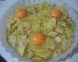 Foto del paso 4 de la receta: Patatas con huevos a la sal roja de Háwai