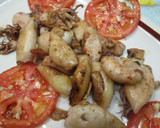 Foto del paso 2 de la receta: Chipirones al ajo con tomates