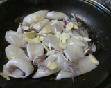 Foto del paso 3 de la receta: Chipirones al ajo con tomates