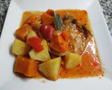 Foto del paso 5 de la receta: Costeletas de cerdo estofadas con papas y batatas