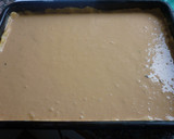 Foto del paso 4 de la receta: Cuadraditos cremosos de dulce de leche y chips de chocolate