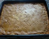Foto del paso 5 de la receta: Cuadraditos cremosos de dulce de leche y chips de chocolate