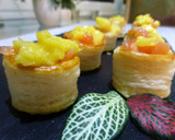Foto del paso 5 de la receta: Mini canapés de volován de salmón y mango