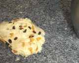Foto del paso 8 de la receta: Panettone con pasas y cerezas