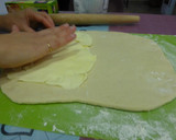 Foto del paso 3 de la receta: Napolitana de chocolate con masa de hojaldre casera