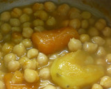 Foto del paso 1 de la receta: Chupitos de cocido con crema de pimientos picantes