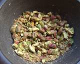 Foto del paso 1 de la receta Rosca integral marmolada al ron con pistachos y almendras
