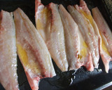 Foto del paso 1 de la receta: Pescado con salsa holandesa de huevas