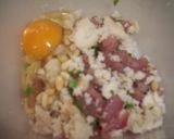 Foto del paso 1 de la receta: Albóndigas de bonito en salsa al vino