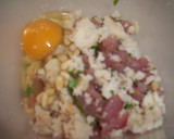 Foto del paso 1 de la receta: Albóndigas de bonito en salsa al vino