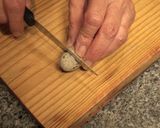 Foto del paso 2 de la receta: Huevos de codorniz con sobrasada Montadito