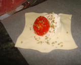 Foto del paso 3 de la receta: Saquitos de queso fresco y tomate cherry