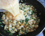Foto del paso 4 de la receta: Tortilla de patatas al verdeo
