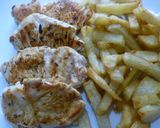 Foto del paso 3 de la receta: Filetes de pavo con patatas fritas