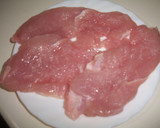 Foto del paso 1 de la receta: Filetes de pavo en salsa de chorizo con nata