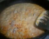 Foto del paso 3 de la receta: Filetes de pavo en salsa de chorizo con nata