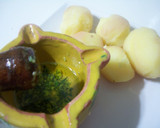 Foto del paso 1 de la receta: Patatas con filetes de pavo en salsa verde