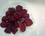 Foto del paso 1 de la receta: Frutillas con crema