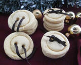 Foto del paso 5 de la receta: Botones de galleta